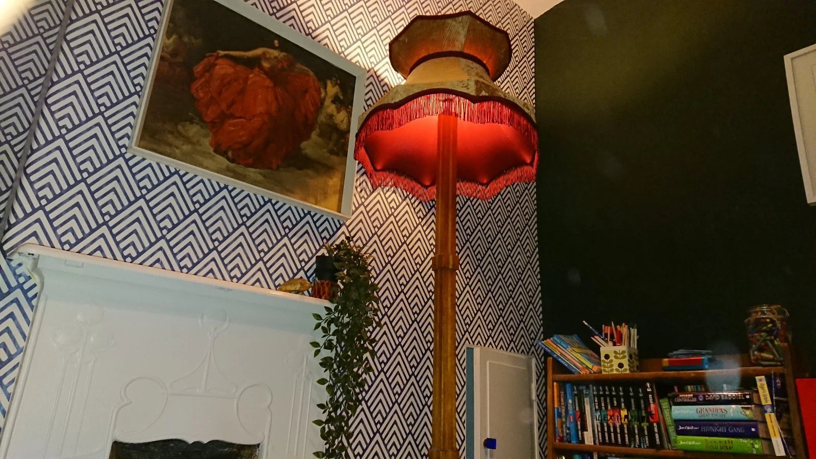 Lampshade in gold ribbed velvet with a burgendy lining for standard lamp ceiling